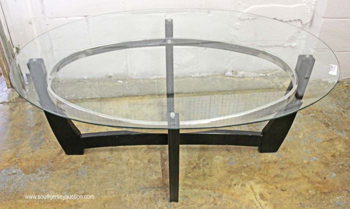 3 Piece Contemporary Modern Design Glass Top Living Room Table Set
Located Inside – Auction Estimate $100-$300