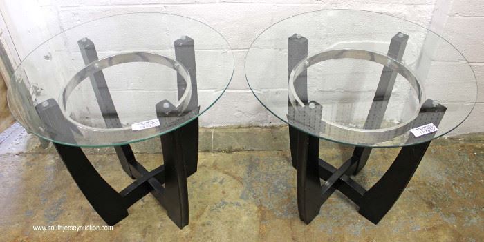3 Piece Contemporary Modern Design Glass Top Living Room Table Set
Located Inside – Auction Estimate $100-$300