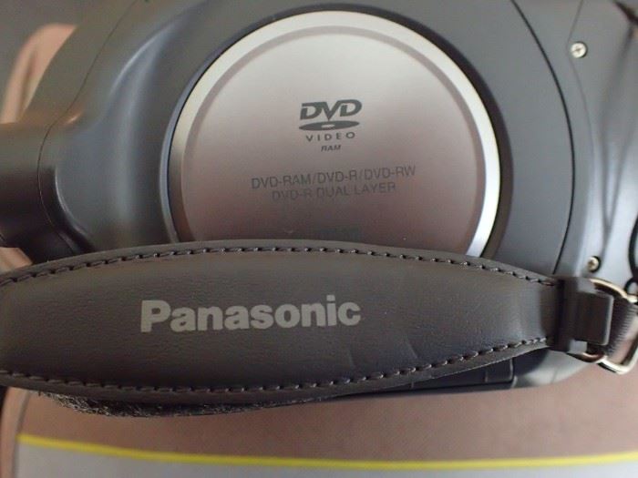 PANASONIC DVD PLAYER