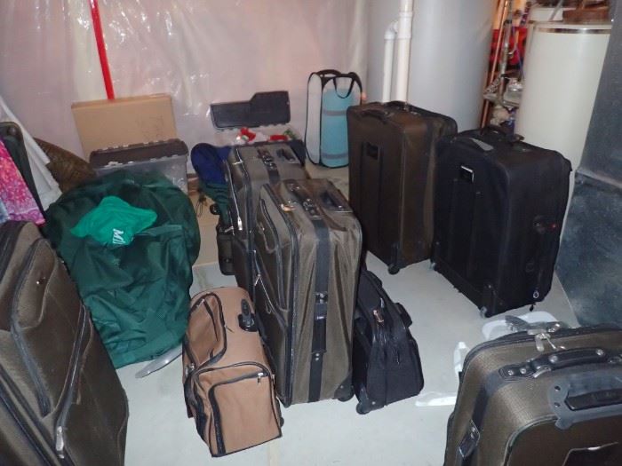 LOTS OF LUGGAGE / LETS TAKE A VACATION