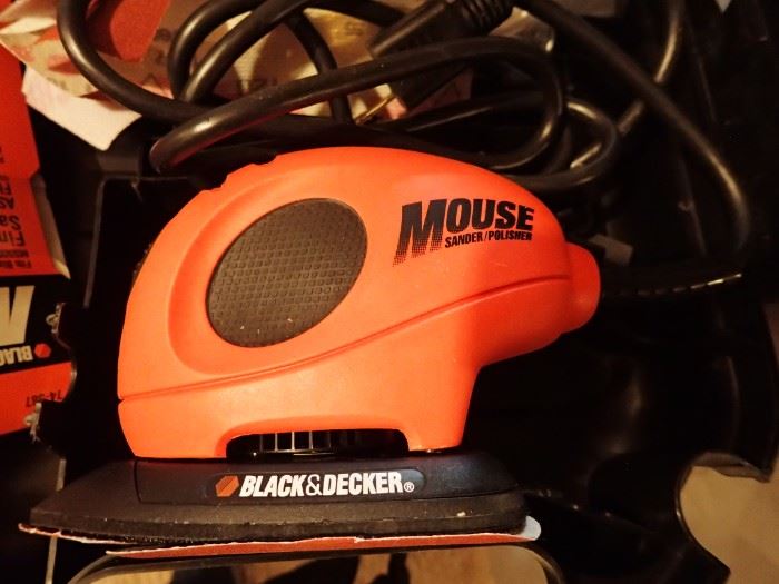 BLACK & DECKER MOUSE SANDER