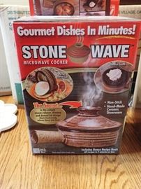 STONE WAVE MICROWAVE COOKER