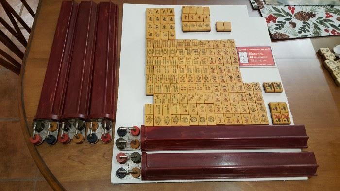 Vintage mahjong