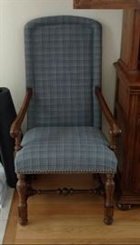 2 Ethan Allen dining chairs plus four other chairs with different style. 