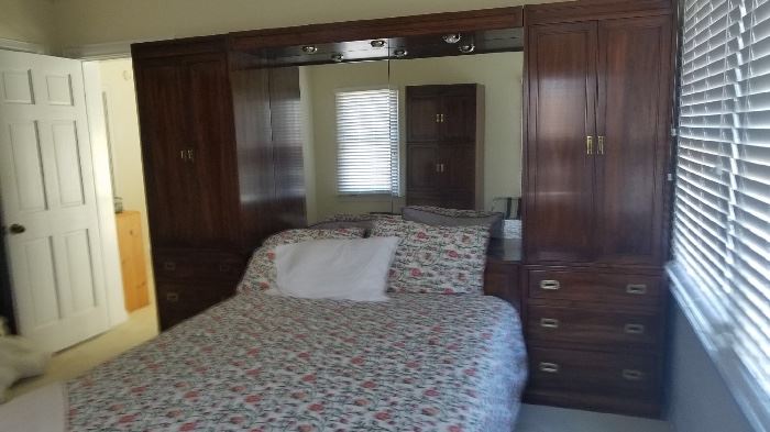 Ethan Allen (3 piece modular bedroom set) Bedding sold separately. Lots of storage and has over head lighting. 