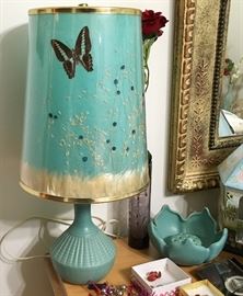 PRISTINE CLEAN VAN BRIGGLE LAMP AND FLOWER FROG.