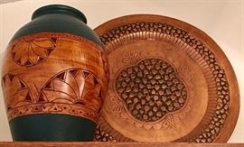 LARGE DECOR VASE & COPPER PLATE