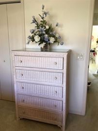 "Lexington" chest of drawers