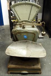 Antique Detroit Automatic Scale Co Scale, 110lbs Capacity, Tested And Approvel By MO Dept Of Ag 2018