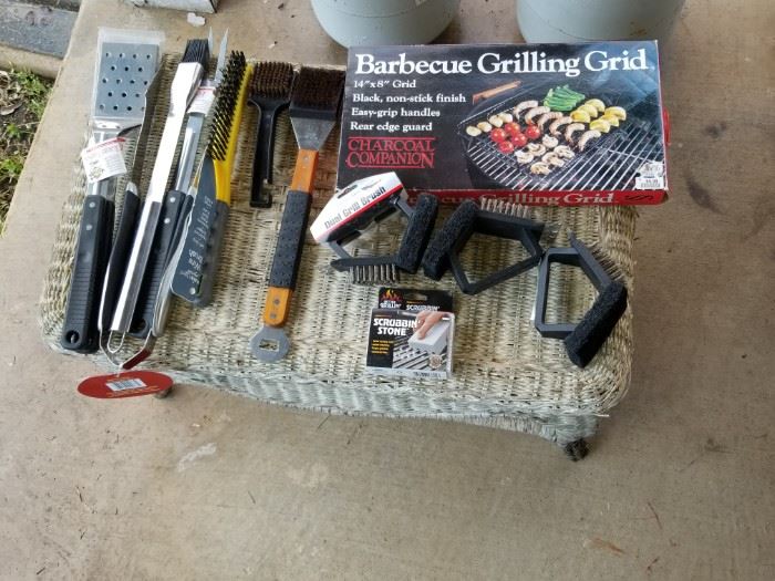 grill cleaning equipment