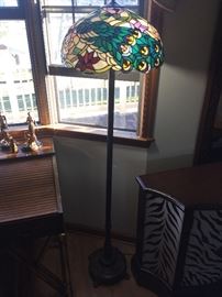 Tiffany like floor lamp