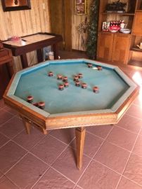 Fuse ball table