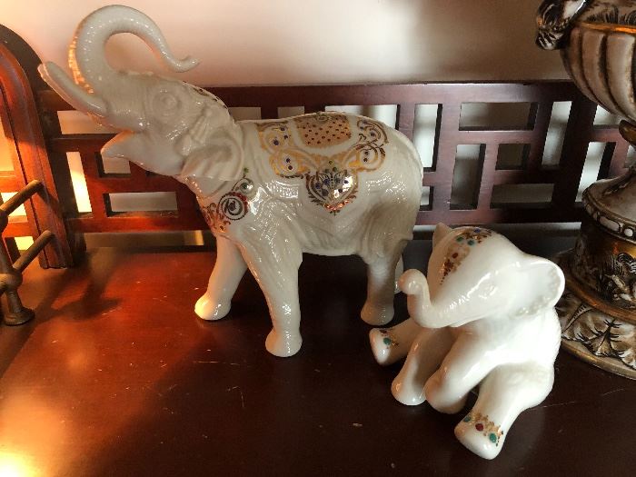 Vintage porcelain elephants