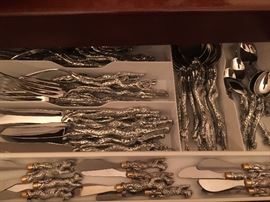 Cheetah silver table ware