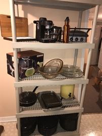 POTS AND PANS / BAKEWARE