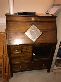 WOODEN SECRETARY BY YALE