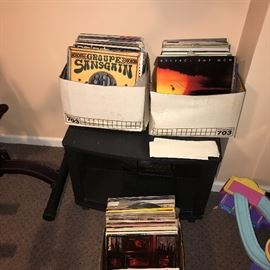 HUGE COLLECTION OF VINYL RECORDS