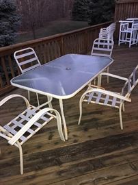 PATIO FURNITURE-TABLE AND 4 CHAIRS