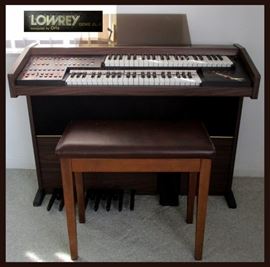 Small Lightweight Lowrey Organ 