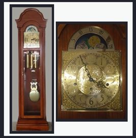 Very Attractive Ridgeway Grandfather Clock in Working Order with Lovely Chimes 