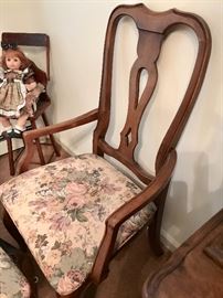 6 matching chairs Thomasville, 2 arms chairs, 4 side chairs