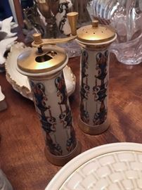 Lenox salt mill & pepper grinder