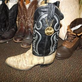 cowboy boots Tony Llama