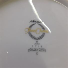 Noritake China Golden Cove pattern 7719