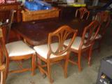 Duncan Phyfe double pedestal Dining Table 6 Shield Back chairs
came from the Family of John Goodman (The ACTOR)...