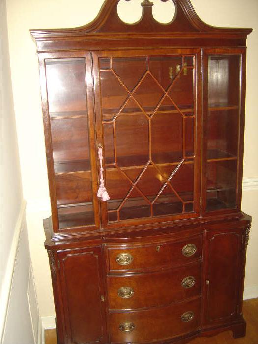 Thomasville Furniture Co NC
Mannings bought at Batte Furniture Co. Capitol Street