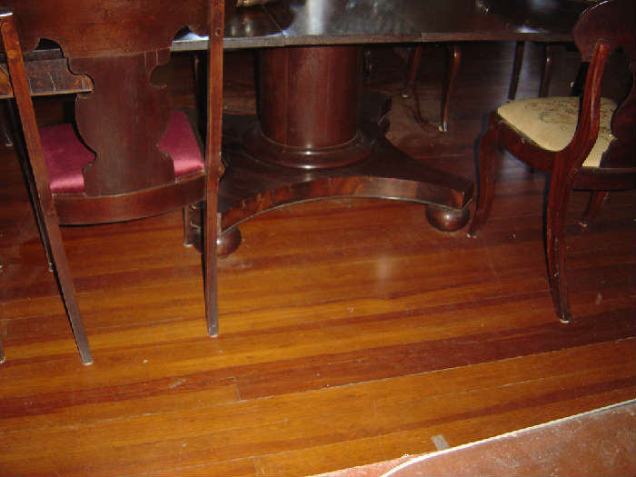 Closeup of Dining Table Pedestal classical Empire Table