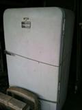 Vintage 1950's Fridge still works