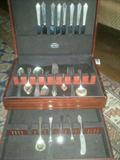 International "Minuet" (66 pieces)