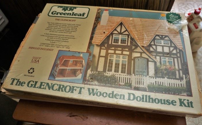 Glencroft wooden dollhouse kit - never opened