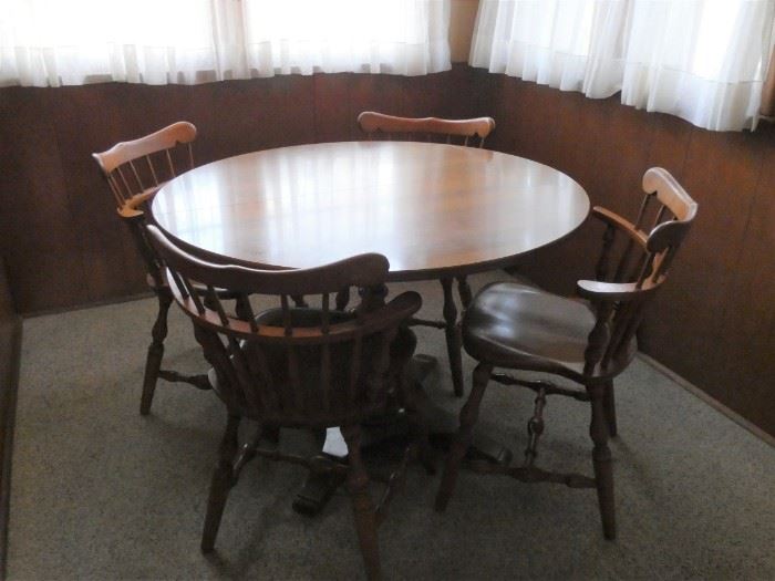 Colonial Kitchen Dining Table with 4 chairs