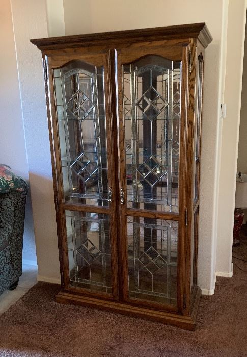 Oak Glass Door China Slender Cabinet Dimensions: (HxWxD in)	79x41x18in