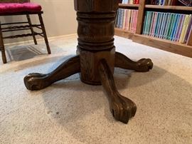 Oak Clawfoot Table Dimensions: 30inH x 48in Diameter