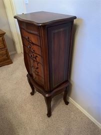 Cherry Wood Jewelry Cabinet Dimensions: (HxWxD in) 39.5x18x14in