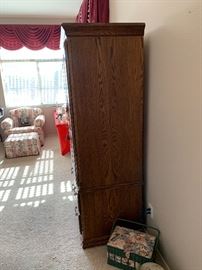 American Heirloom Oak Wardrobe Cabinet Dresser Dimensions: (HxWxD in) 78x43x26.