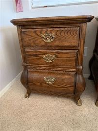 2 Brass Adorned Oak Nightstands PAIR Dimensions: (HxWxD in) 29x24x21in