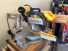 DeWalt 12in Double Bevel Sliding Compound Miter Saw DW708 Dimensions: (HxWxD in) 59x35x42in