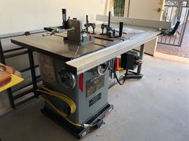 Delta 36-825 Unisaw 10in Tilting Arbor Saw Norm Abram The New Yankee Workshop Limited Edition Dimensions: (HxWxD in) 36x83x44in