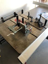 Delta 36-825 Unisaw 10in Tilting Arbor Saw Norm Abram The New Yankee Workshop Limited Edition Dimensions: (HxWxD in) 36x83x44in