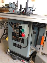 Delta 36-825 Unisaw 10in Tilting Arbor Saw Norm Abram The New Yankee Workshop Limited Edition Dimensions: (HxWxD in) 36x83x44in