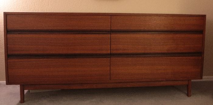 Kipp Stewart Mid Century Modern for Calvin Furniture Co. Walnut/Rosewood 6-Drawer Dresser Dimensions: (HxWxD in)	29.5x66x17in