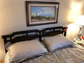 Queen Bed Simmons Beautyrest BLACK Hybrid Mattress/Box spring Frame/Headboard	Dimensions: (HxWxD in)	43.5x62x81in