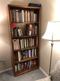 Oak Bookshelf Dimensions: (HxWxD in)	72x32x13in
