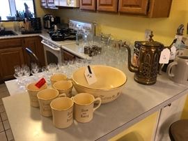 Homer Laughlin Tom and Jerry Punch bowl Set 