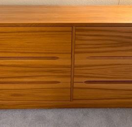 Teak 6-Drawer Dresser 28x58.5x16in