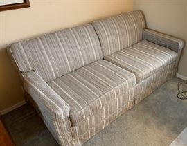 La-Z-Boy Signature II Sleep Sofa/Couch 31x68x35in